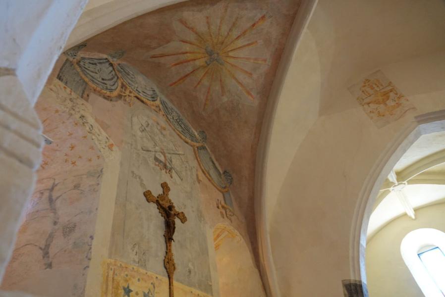 Fabras - Église et fresques peintes ©sourcesetvolcans