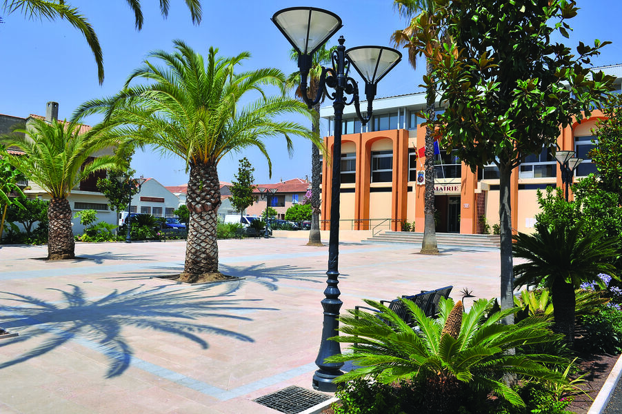 La Mairie de La Londe les Maures