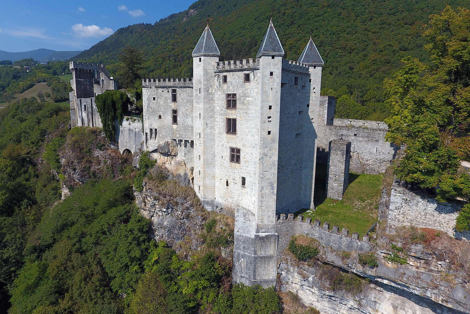 Conférence "Protéger, résider, paraître : archéologie des châteaux des Alpes du…