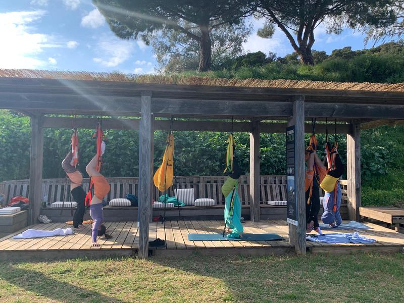 Yoga aereo_Cavalaire-sur-Mer
