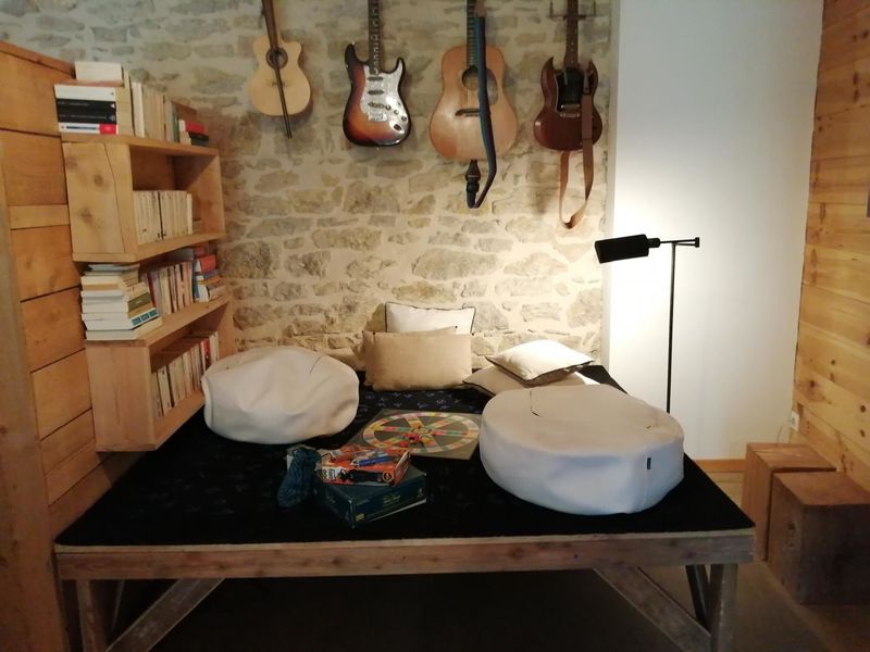 Le coin détente/bibliothèque