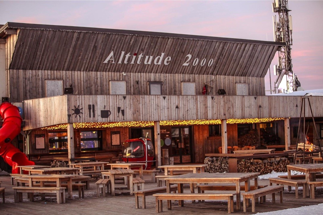 Terrasse Altitude 2000