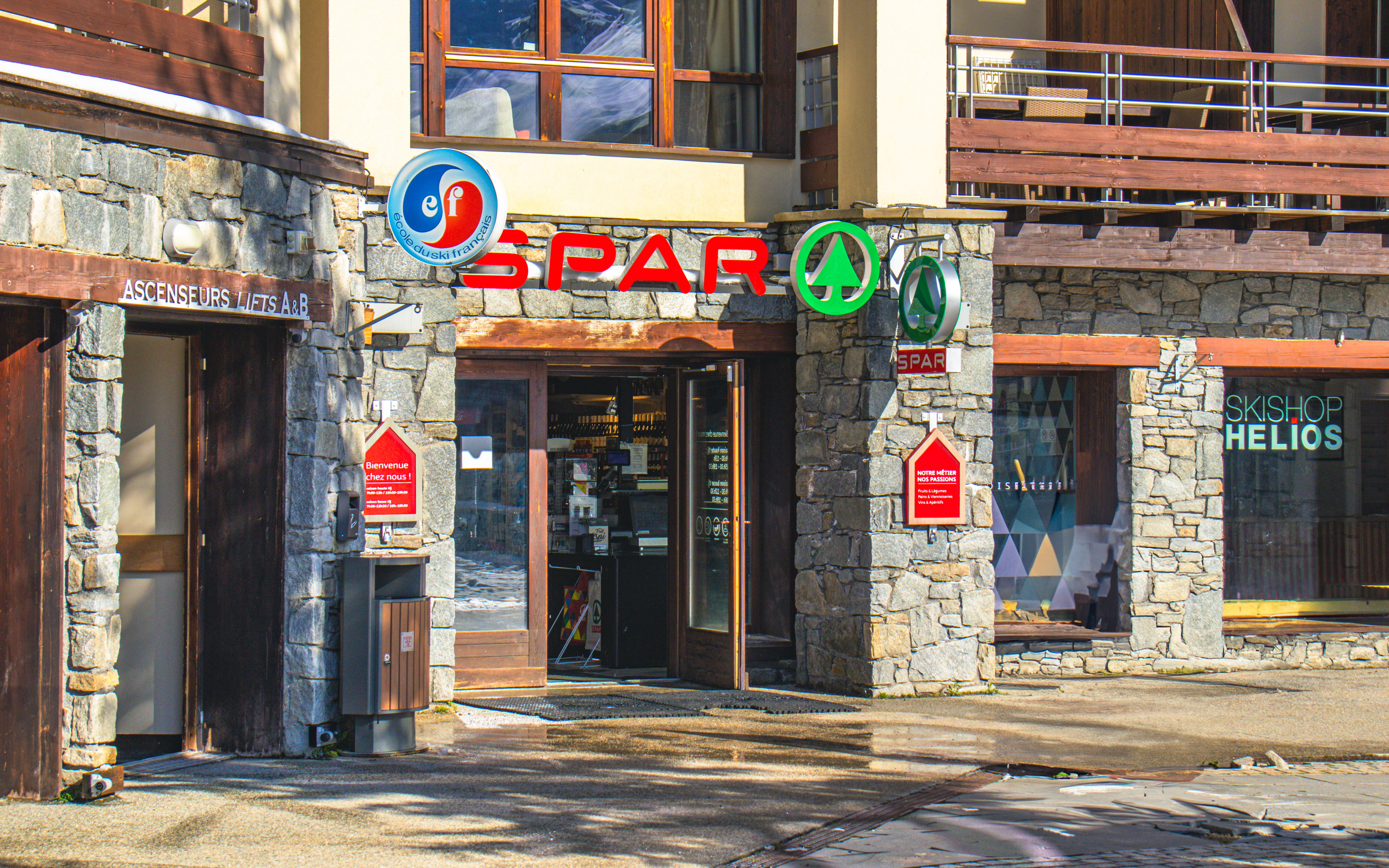 Front of Spar Hélios