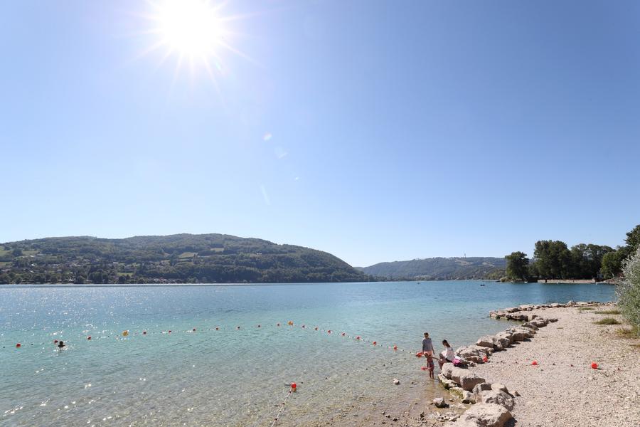 Plage du Pin avec soleil éclatant