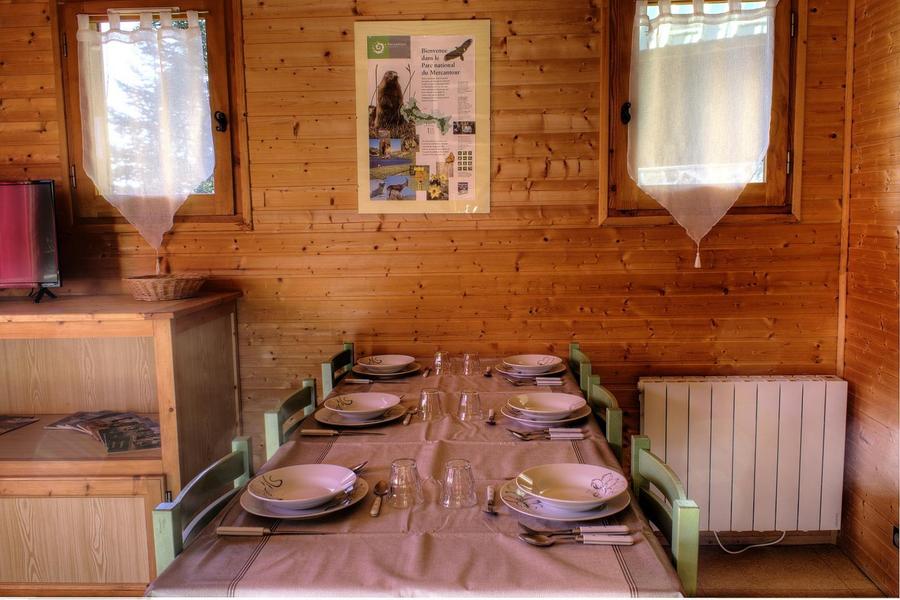 Gîte Epicéa-Coin repas-La Bollène-Vésubie-Gîtes de France des Alpes-Maritimes