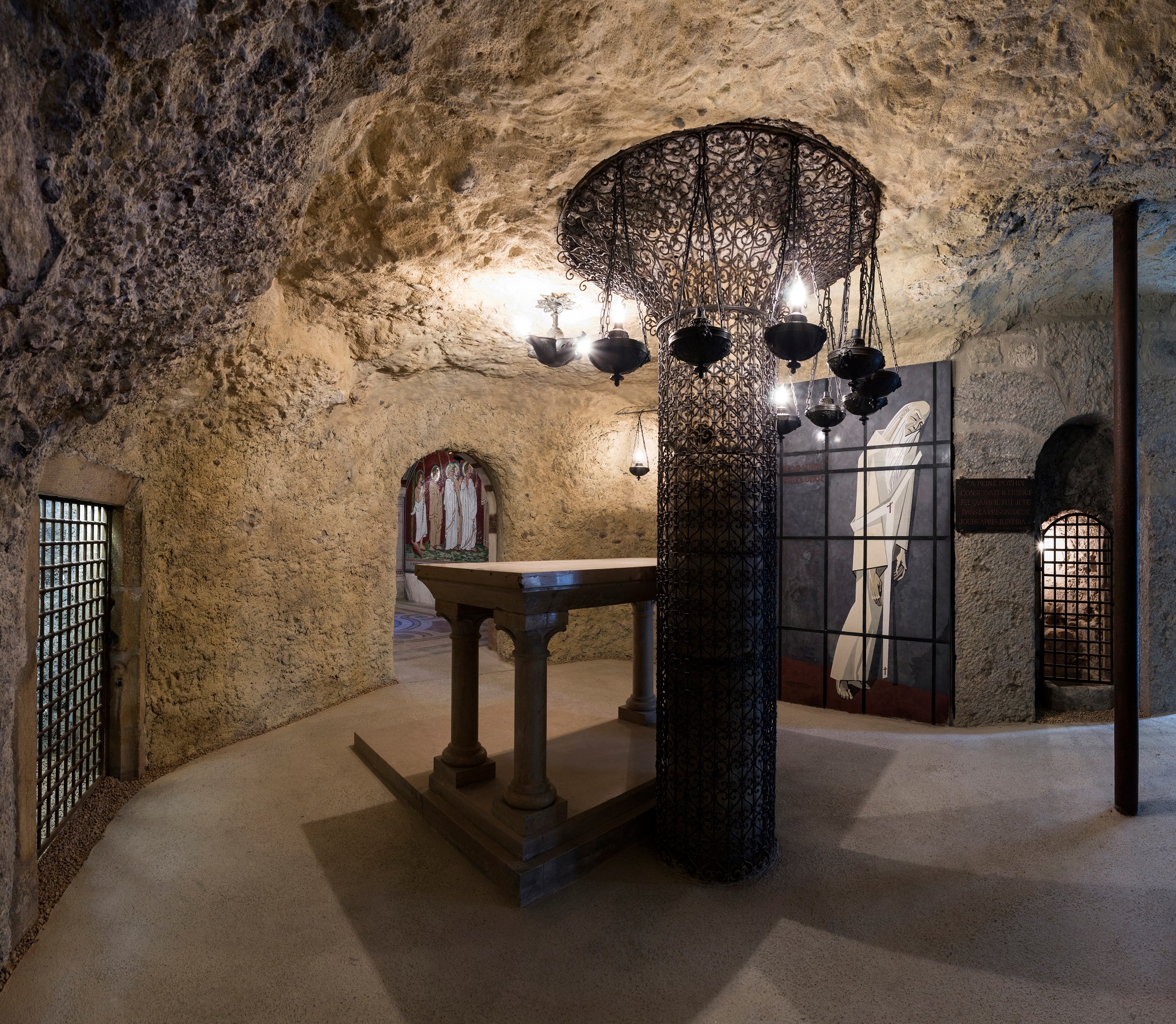 Visite découverte du cachot de saint Pothin et de la crypte des martyrs de Lyon