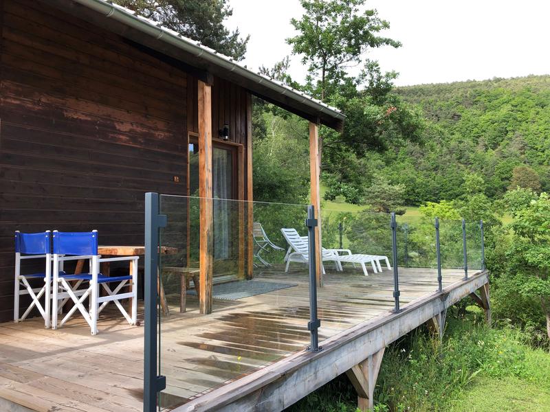 Terrasse et baie vitrée