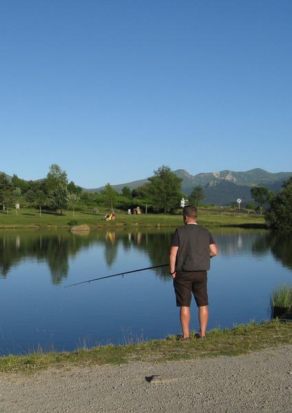 Site de pêche du plan d'eau du Pré Cohadon à Murat-le-Quaire