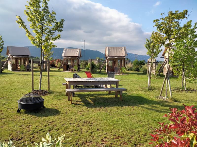 Les Lodges de la Viarhôna : 5 tentes-lodges insolites loin de la foule des campings