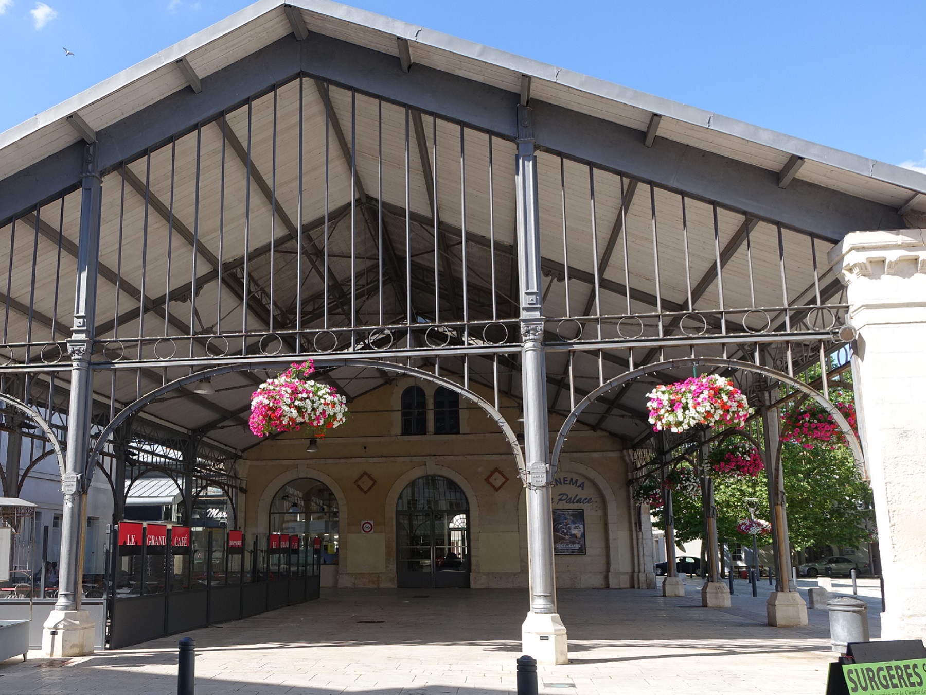 Marché couvert, les halles métalliques
