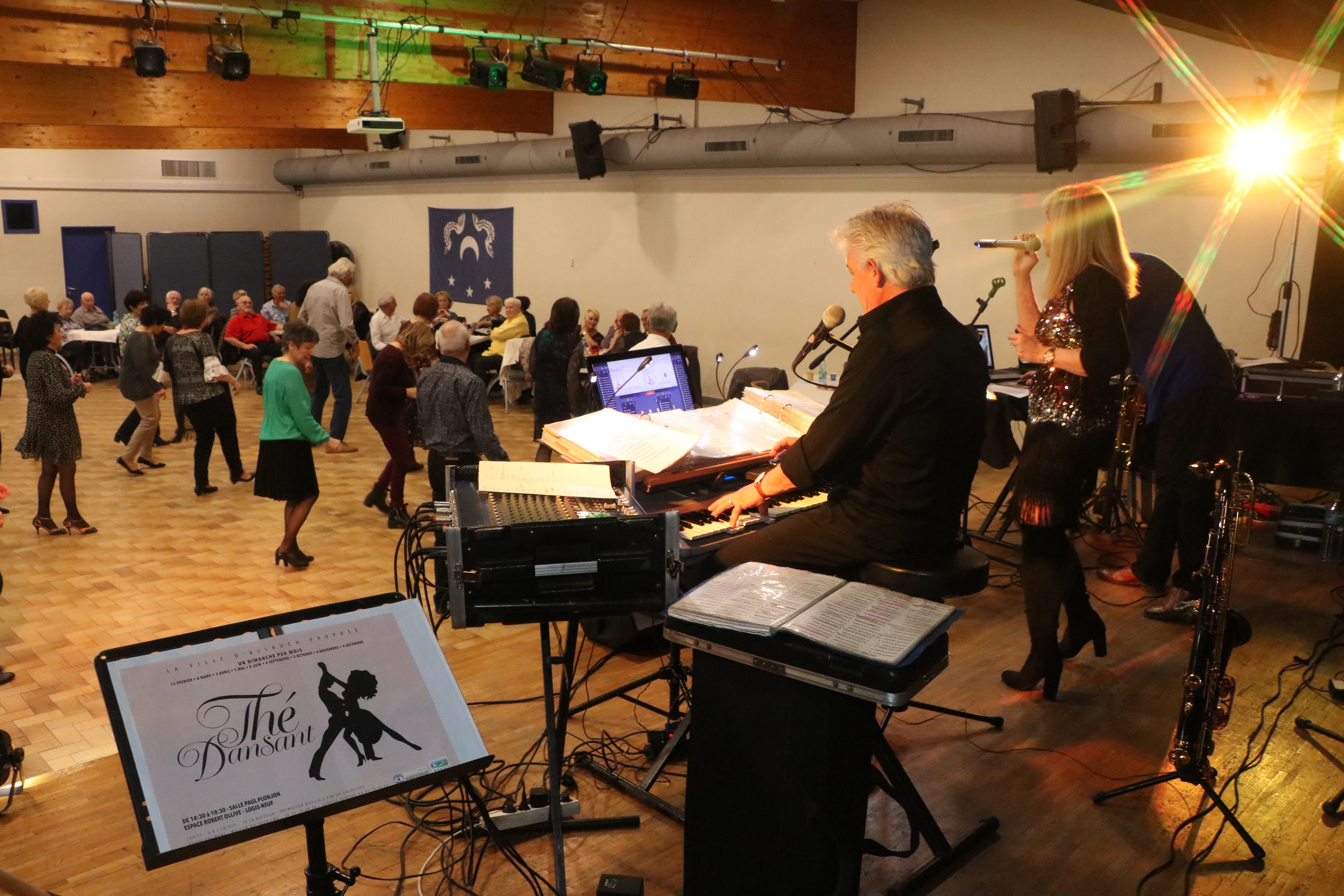 Thé dansant de juillet