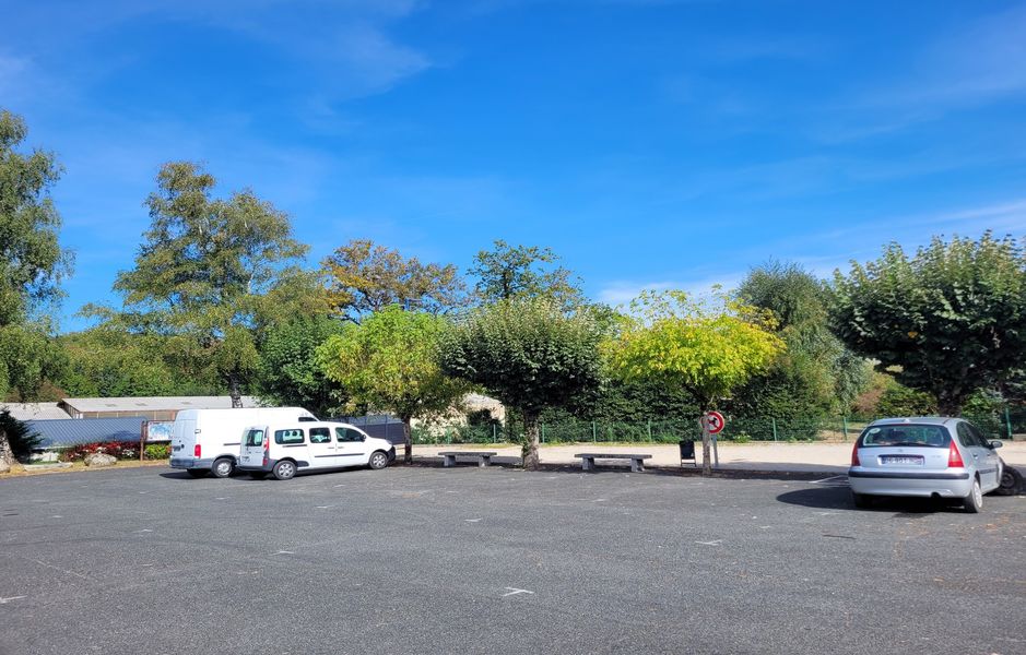 Aire de stationnement Camping-Car de St Salvy de la Balme
