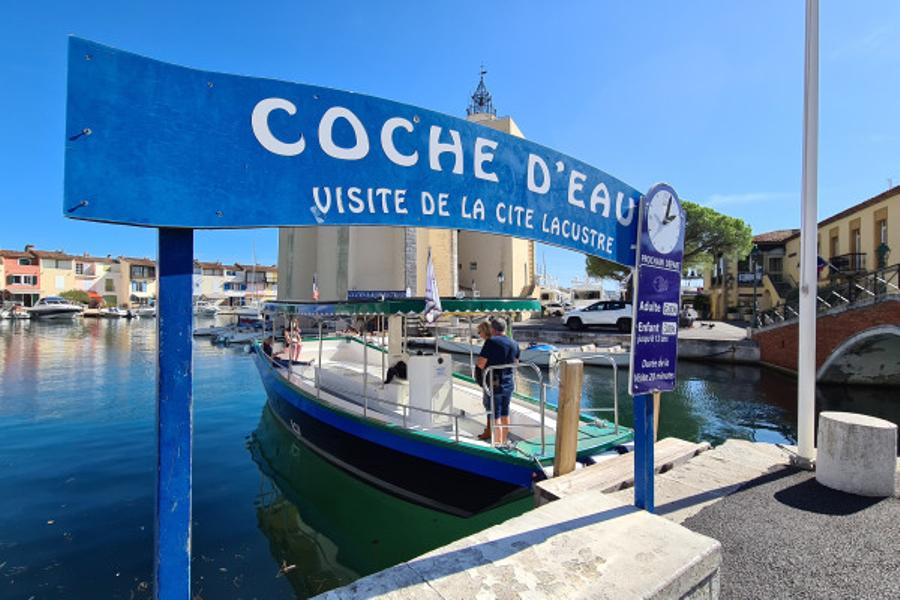 Les coches d'eau: Visit the canals of Port Grimaud
