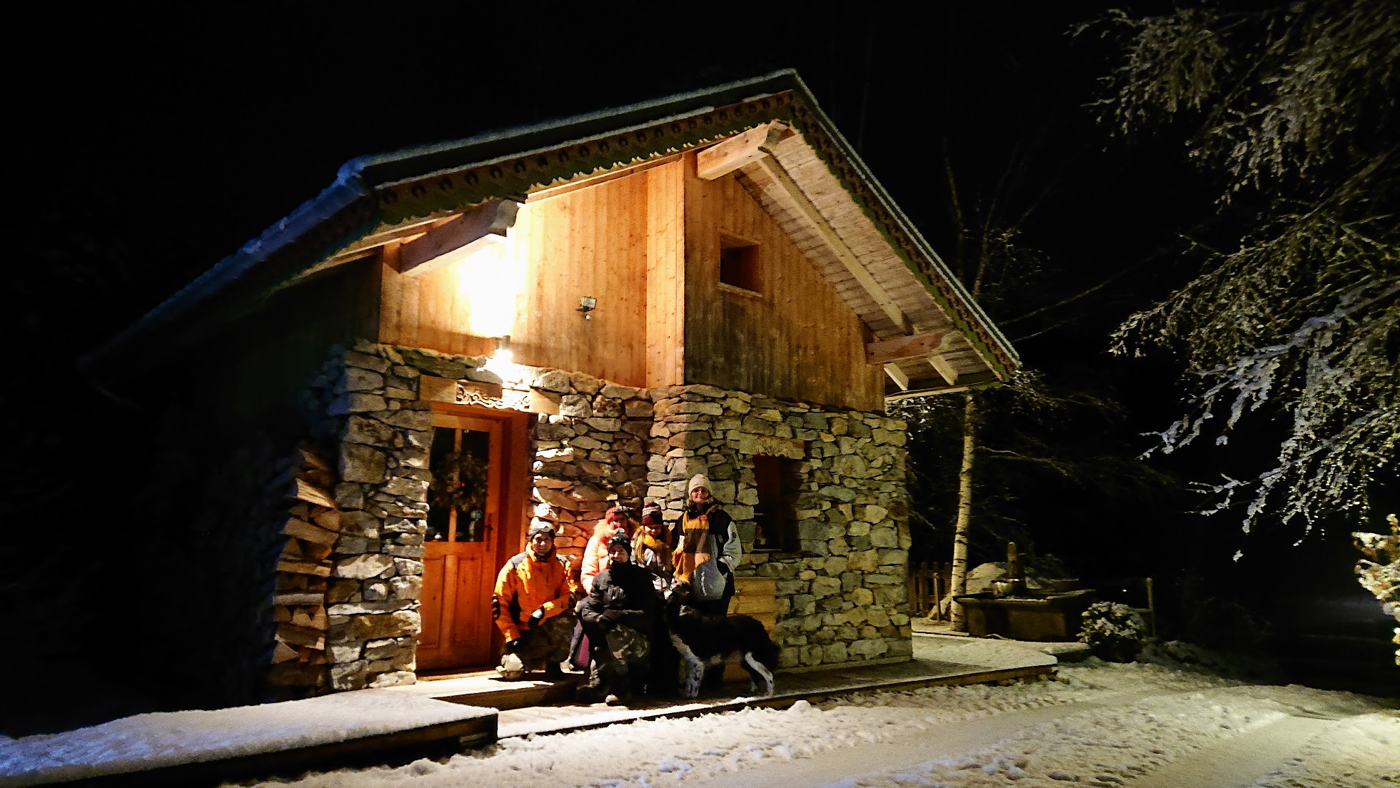 Snowshoe hike - Crozy' raquette