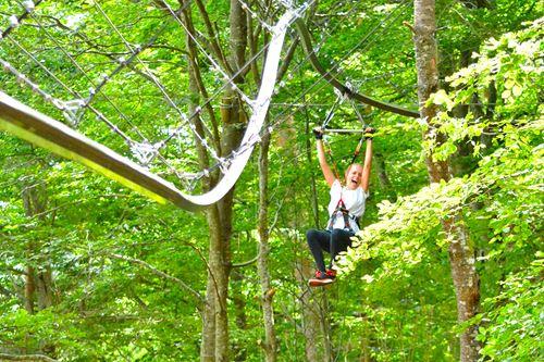 Tyrolienne à virages