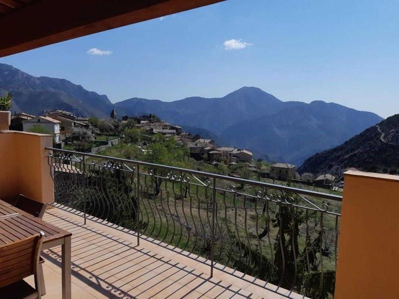Gîte Le Brec d'Utelle-Vue depuis la Terrasse-Utelle-Gîtes de France des Alpes-Maritimes