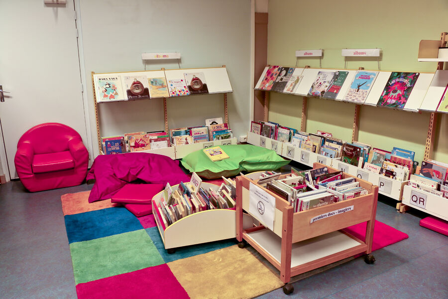 Bibliothèque 5e Saint-Jean