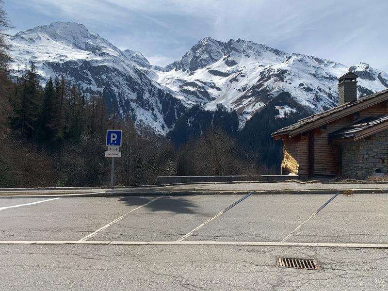 Parking extérieur Les Érables_Sainte-Foy-Tarentaise
