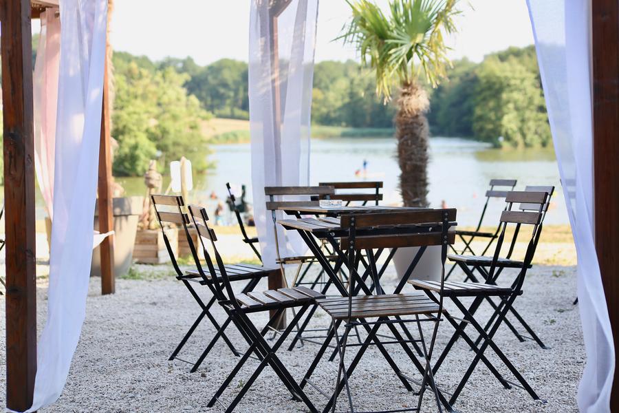 Table restaurant sur terrasse