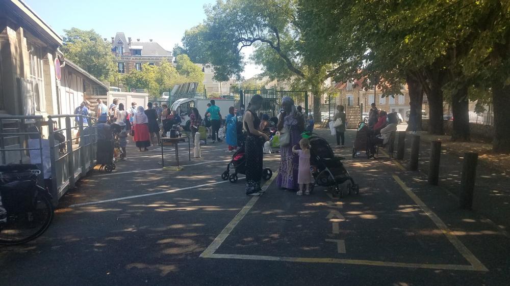 BRADERIE SOLIDAIRE DU SECOURS POPULAIRE DE PALAISEAU VILLEBON 