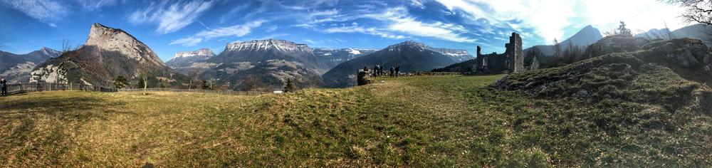 Ruines du Château de Montbel - St Pierre d'Entremont