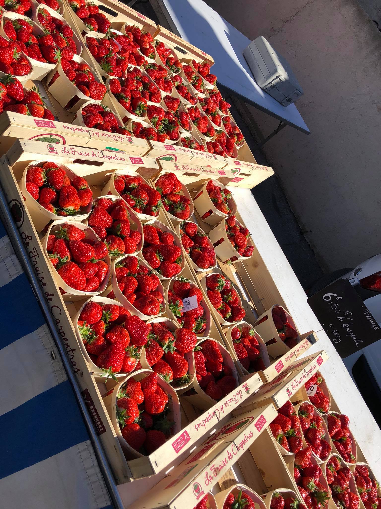 Marché de Sauset les Pins