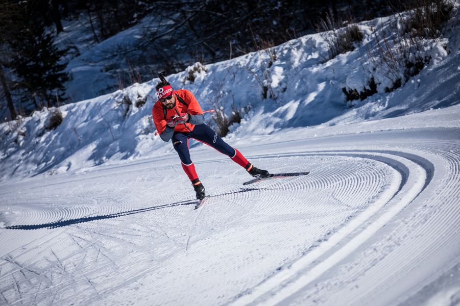 Skating sur le domaine nordique d'Ancelle - © @Yann Debayle Course de ski de fond - © @Yann Debayle