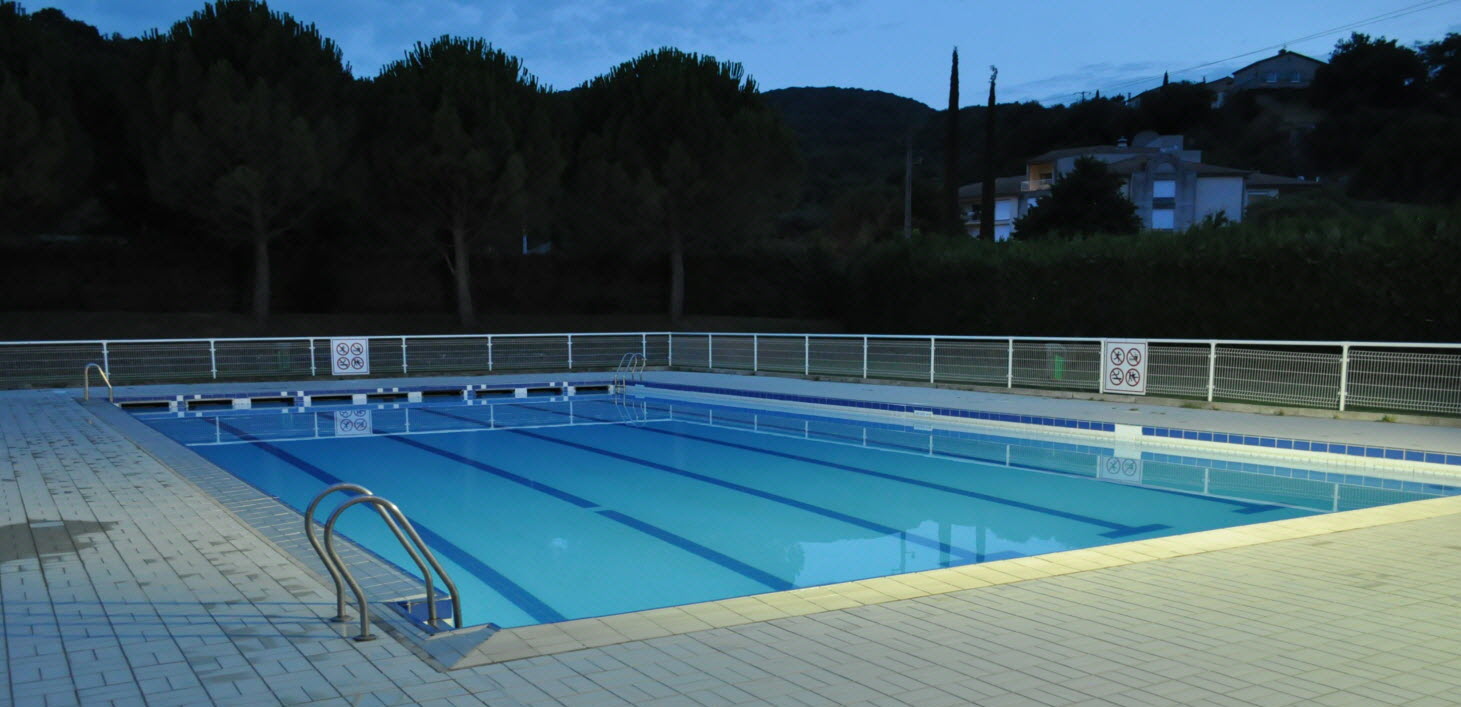 Municipal swimming pool