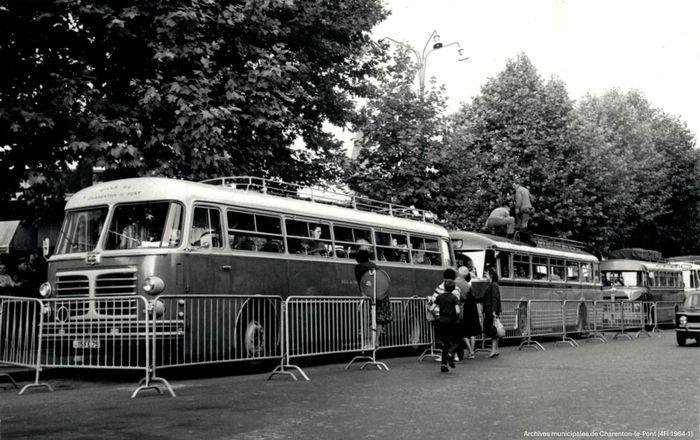 Conférence Présentation des fonds de cartes postales et photographies anciennes 