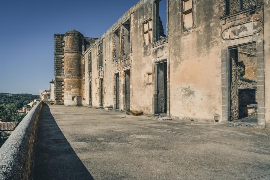 Château de La Tour d'Aigues