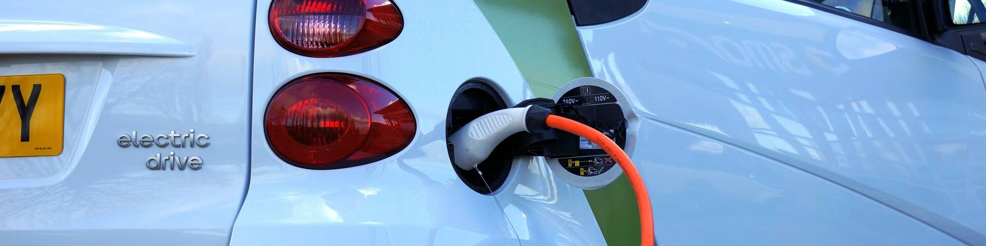 Borne recharge voitures électriques à La Noue