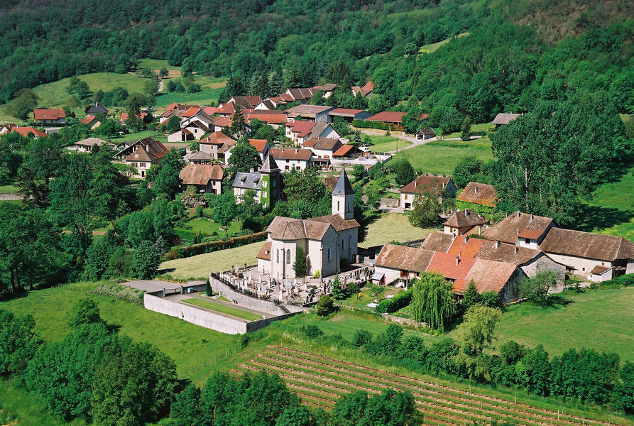 Vue aérienne Cressin-Rochefort