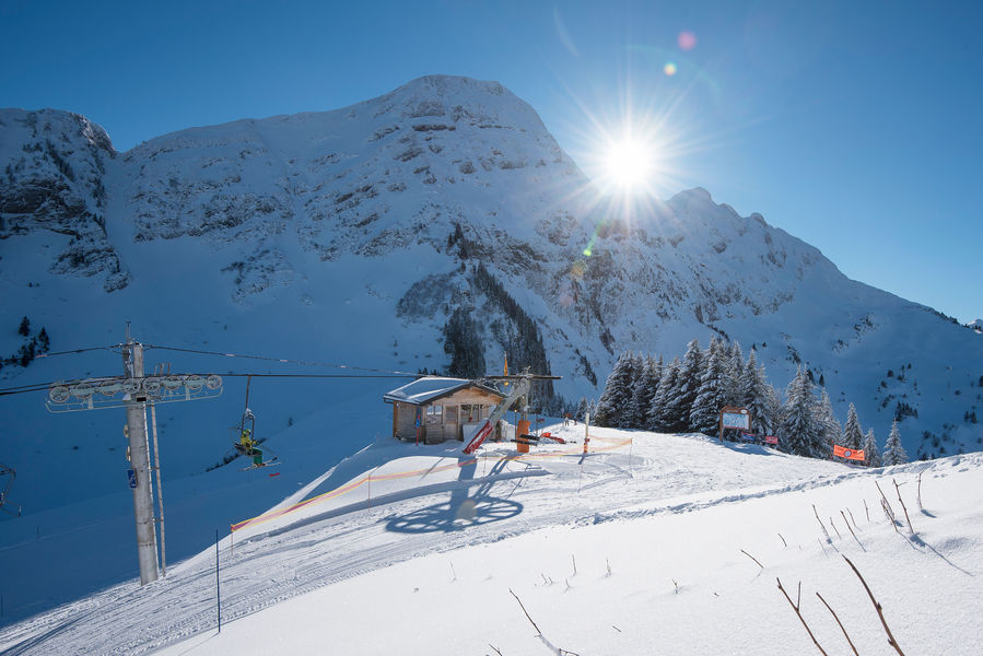 Ski dans un paysage de rêve