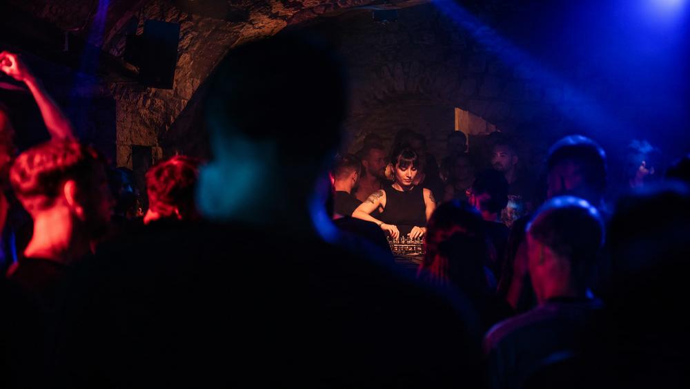 Soirée dansante : Abyssum Party – House hypnotique & techno profonde