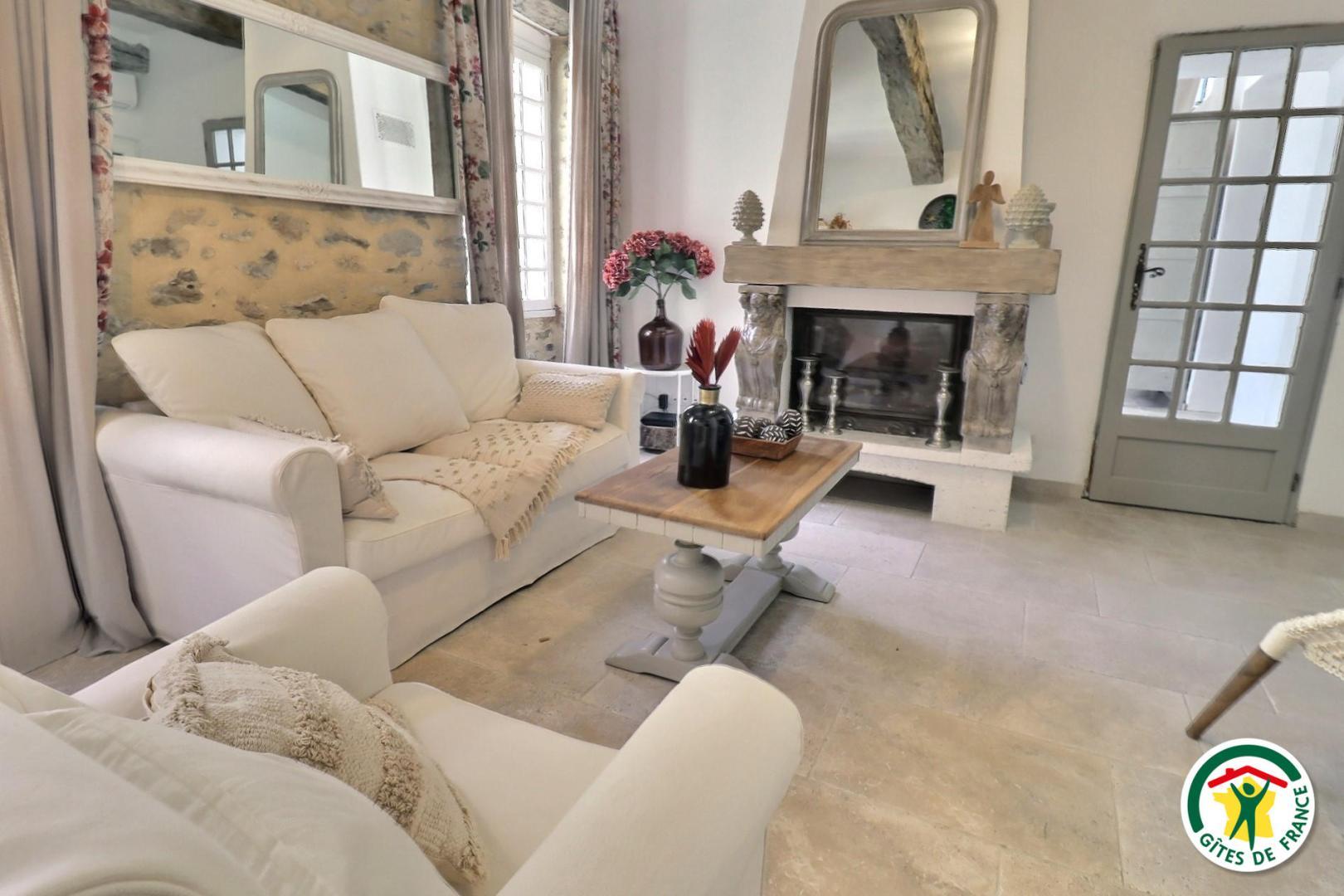 Cheminée décorative, pas en fonction