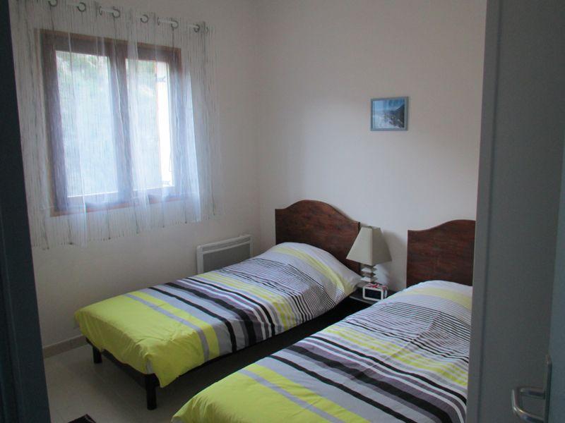 Gîte La Grange Neuve-Chambre 2 Lits jumeaux-Bairols-Gîtes de France des Alpes-Maritimes