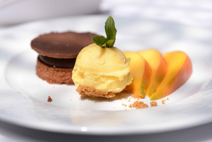 Brasserie Place Bernard