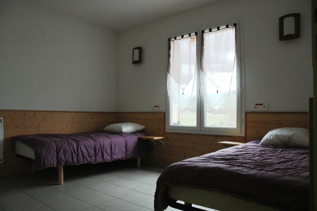 Une chambre spacieuse aux Chalets de la Frache à Vassieux en Vercors