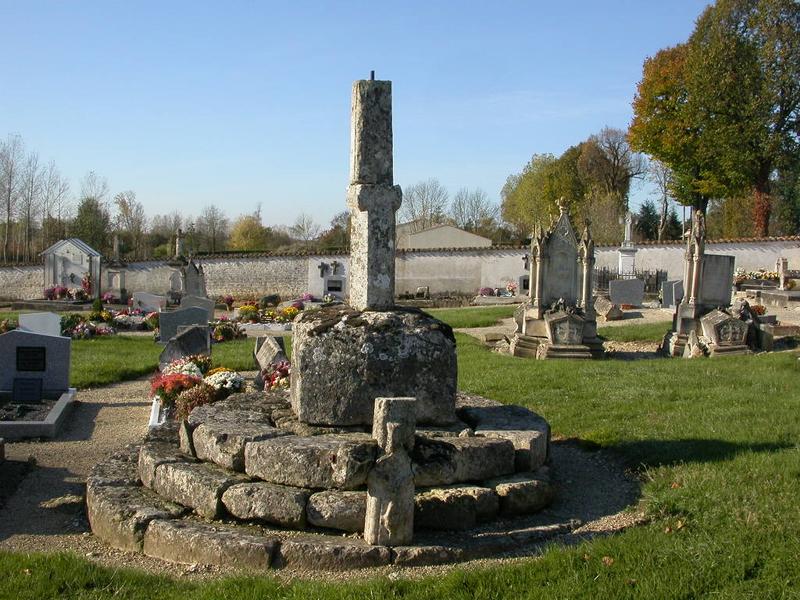 Le cimetière - Salles-lès-Aulnay