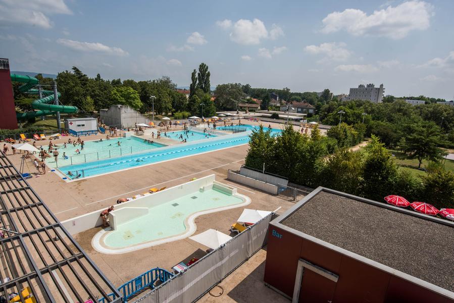http://Ouverture%20des%20extérieurs%20du%20Centre%20Nautique%20Carré%20d'eau.