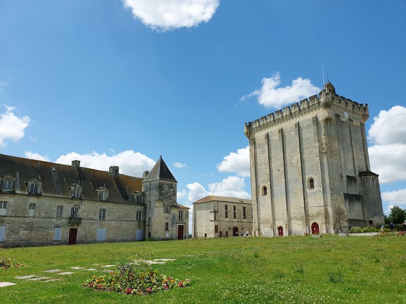 Visites commentées de la cité médiévale de Pons