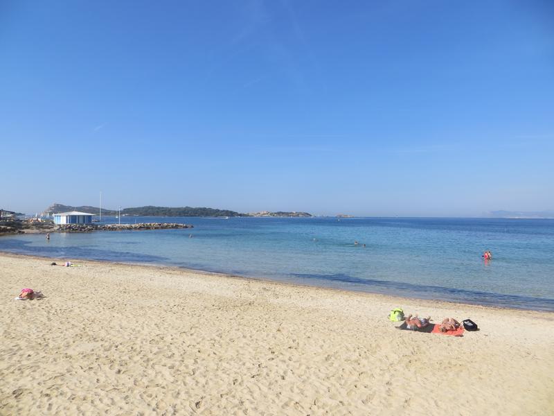 Plage du Cros à Six Fours