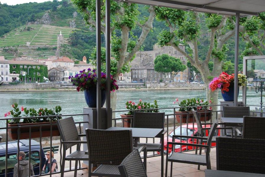 HOTEL LES DEUX COTEAUX