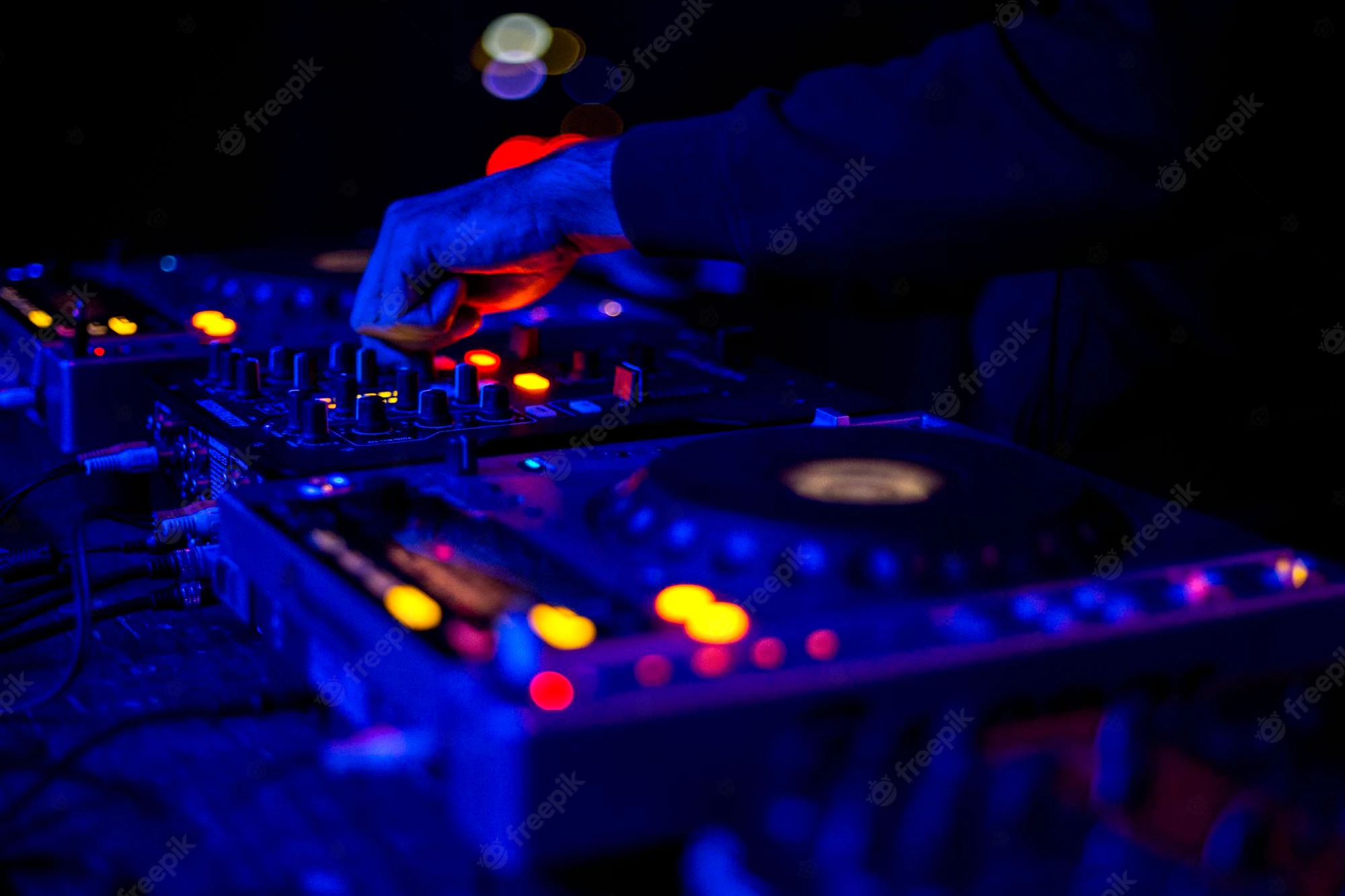 Alle leuke evenementen! : Bal animé par un DJ