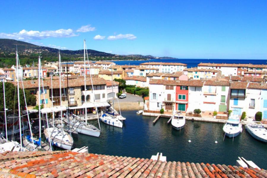 Les coches d'eau: Visit the canals of Port Grimaud