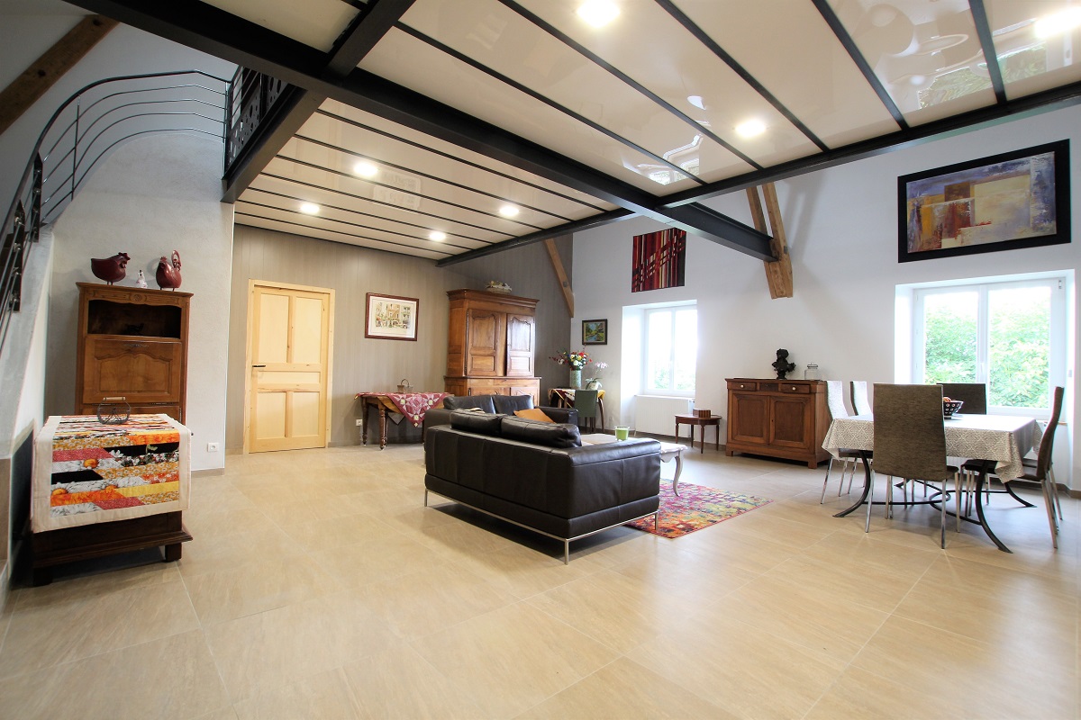une vaste maison confortable