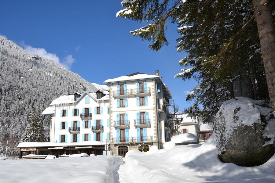 Village Club 