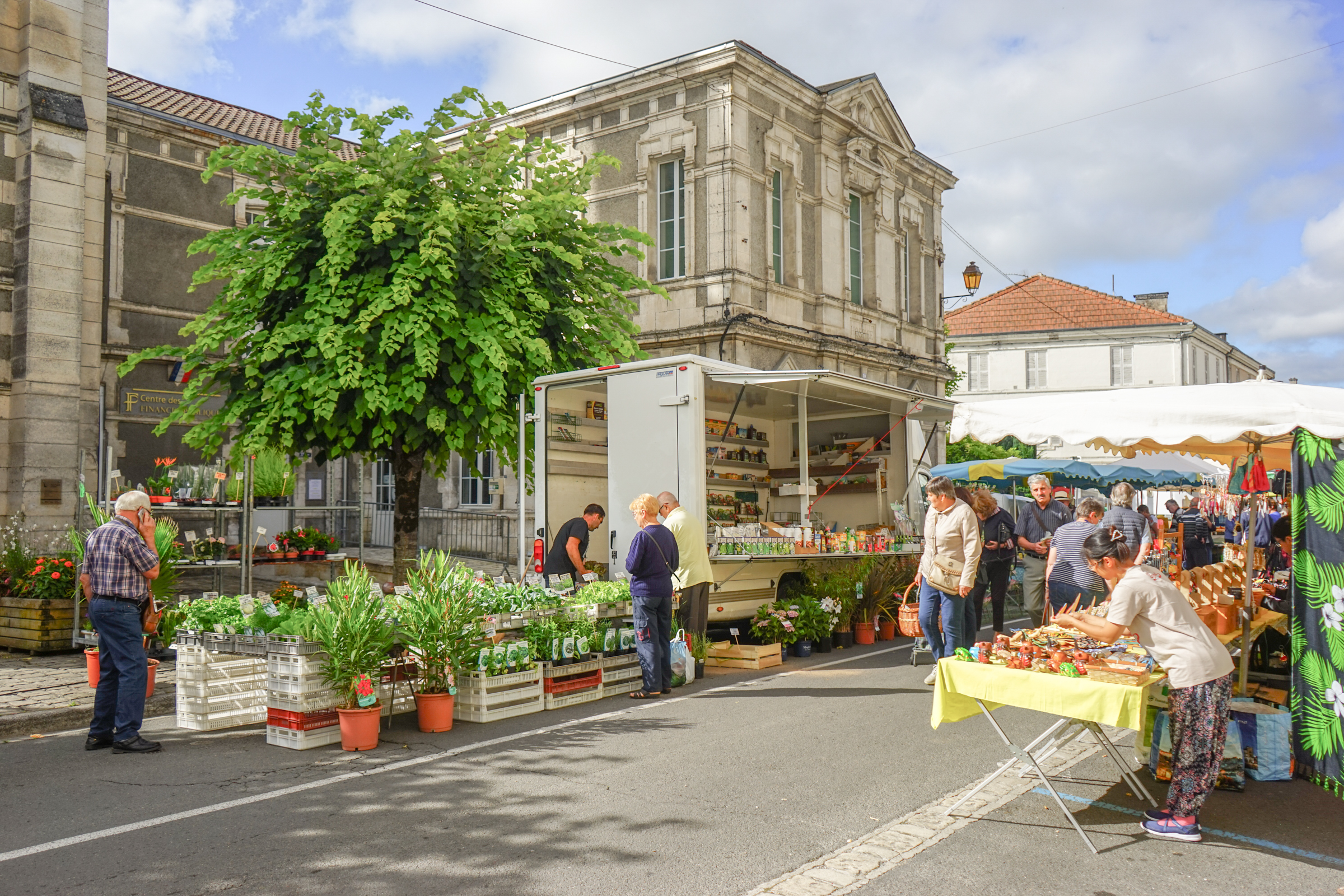 Marché hebdomadaire de Chalais