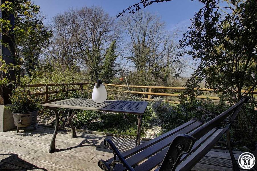 Terrasse privative chambre Chants d'oiseaux Terrasse privative chambre Chants d'oiseaux