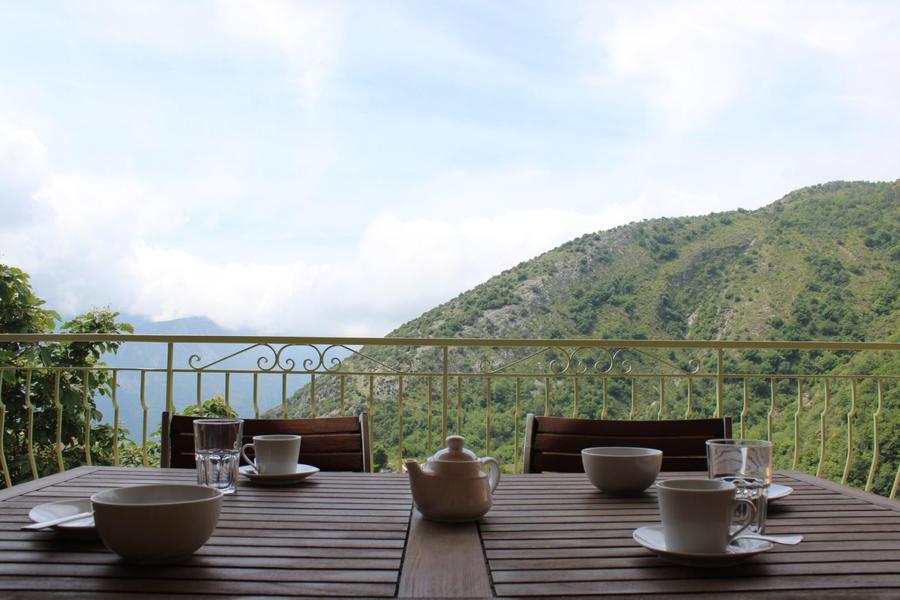 Gîte Le Brec d'Utelle-Terrasse-Utelle-Gîtes de France des Alpes-Maritimes